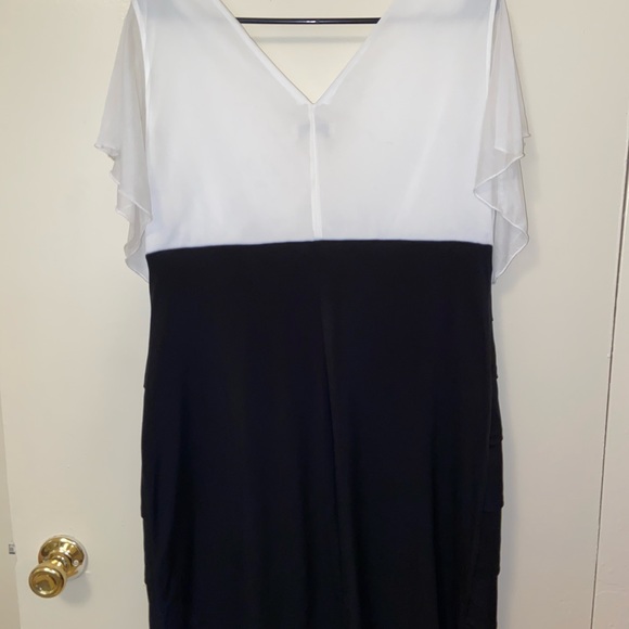 Black and white dress - Picture 2 of 3